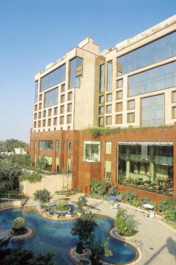 Sheraton New Delhi Hotel Bagian luar foto