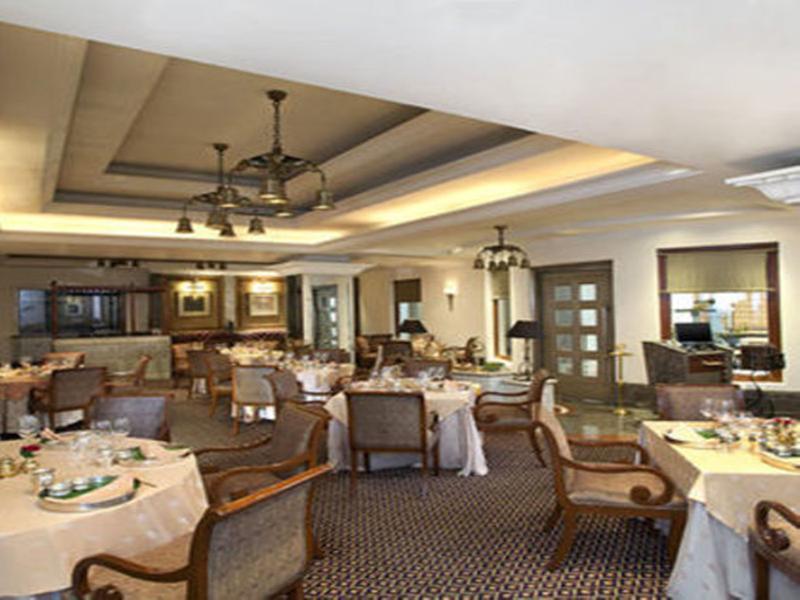 Sheraton New Delhi Hotel Bagian luar foto